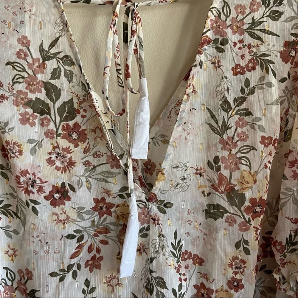 LOVESTITCH Floral Surplice Long Sleeve Tie Back Top Size Small - Picture 8 of 9
